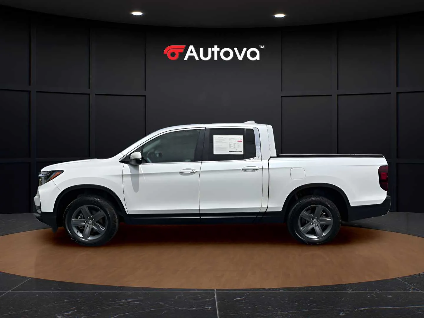 Honda Ridgeline photo 2