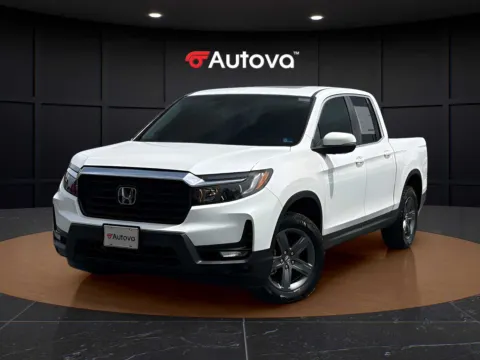 White 2023 Honda Ridgeline RTL for sale in Forest, VA