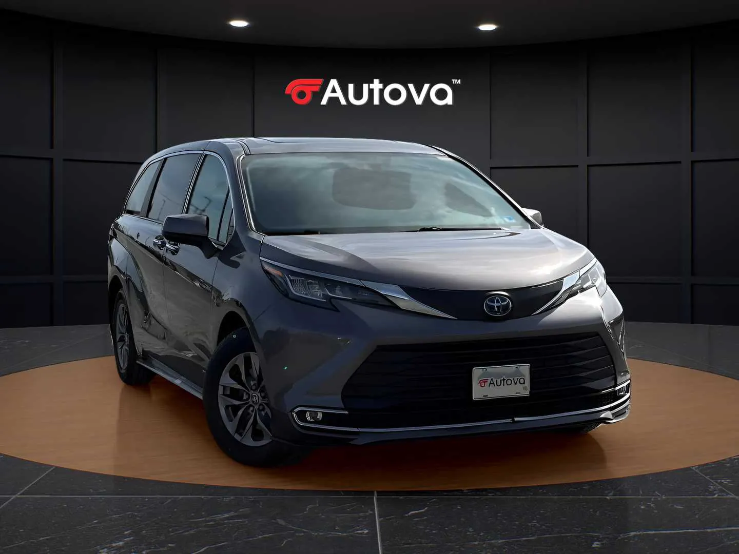 Toyota Sienna photo 7