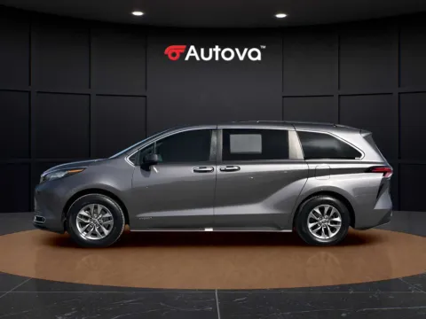 Photos of 2021 Toyota Sienna XLE for sale in Forest, VA at Autova - Forest