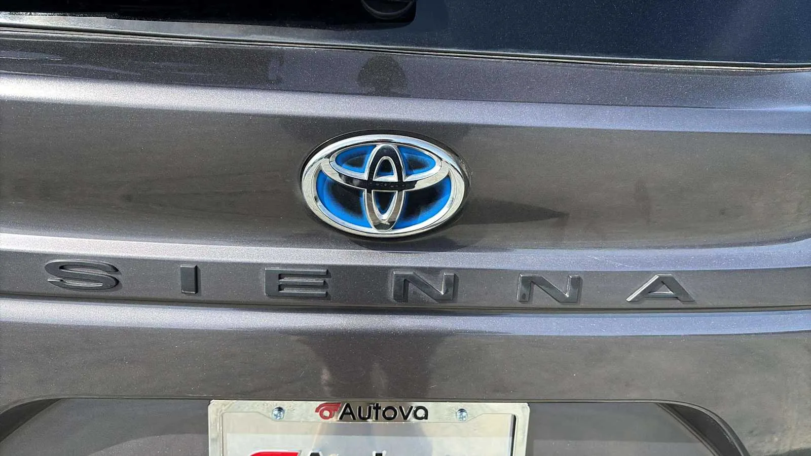 Toyota Sienna photo 29