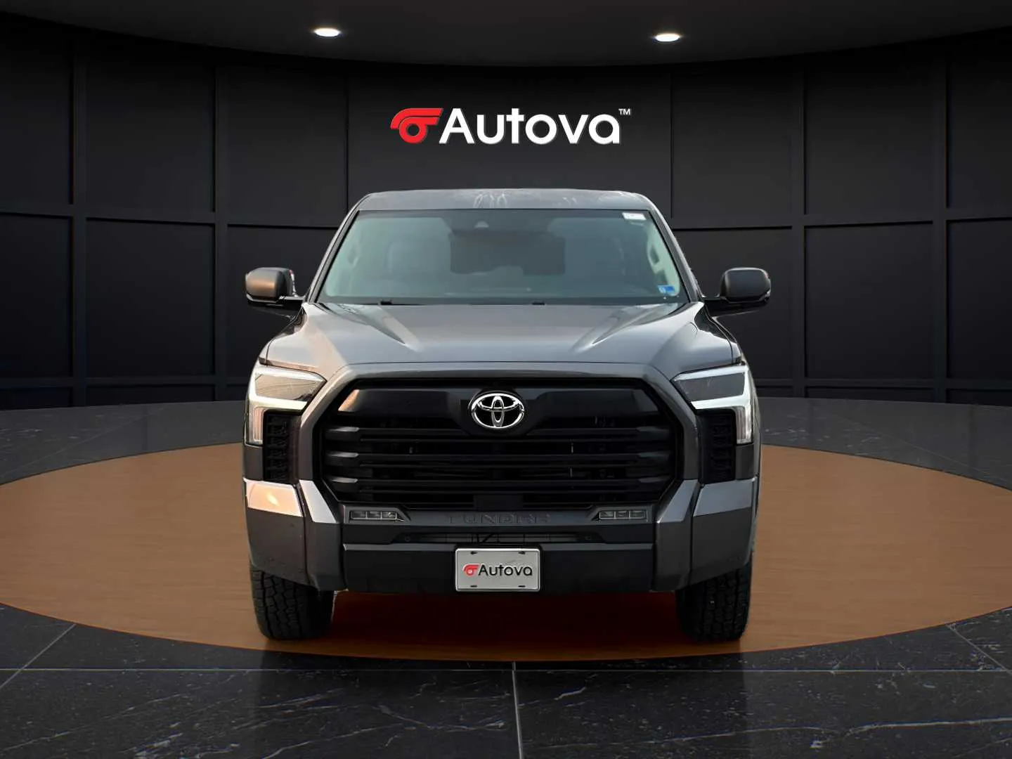 Toyota Tundra photo 8