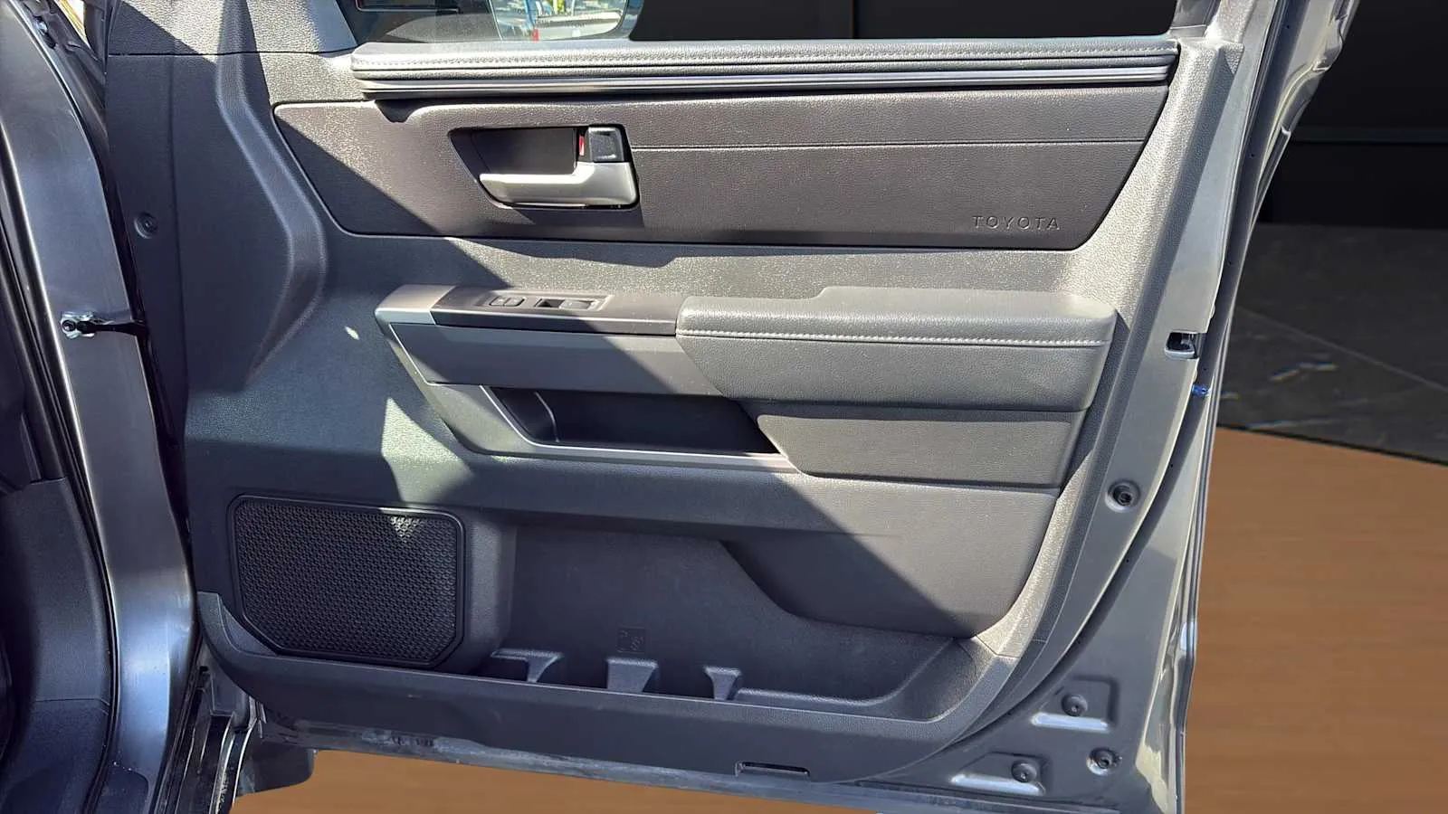 Toyota Tundra photo 16