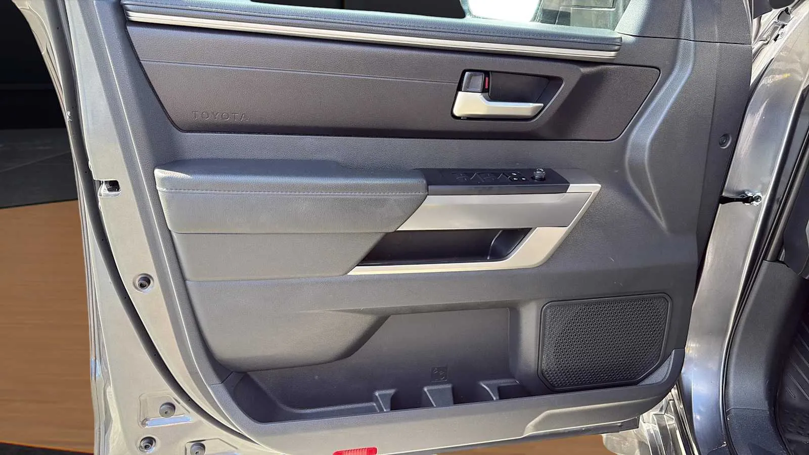 Toyota Tundra photo 24