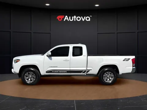 Photos of 2017 Toyota Tacoma SR5 for sale in Forest, VA at Autova - Forest