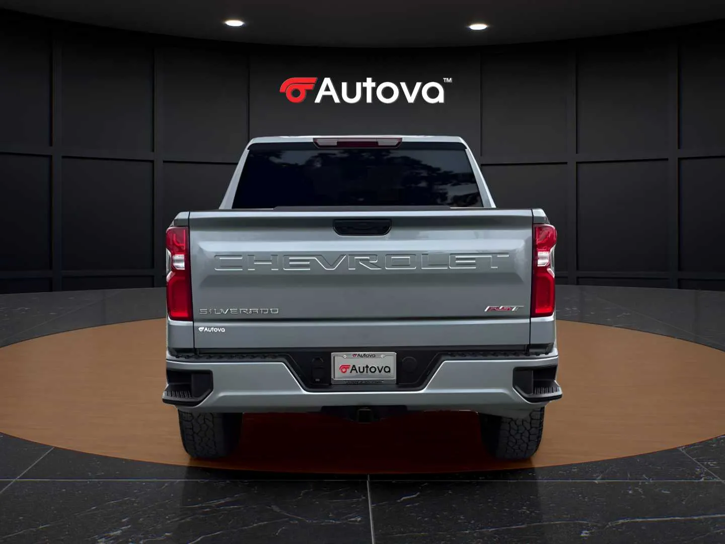 Chevrolet Silverado photo 4