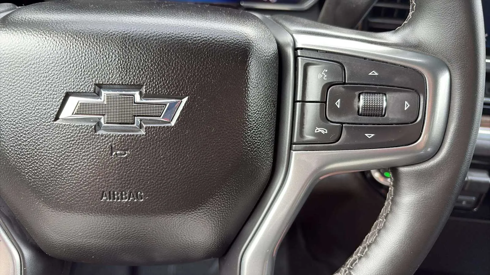 Chevrolet Silverado photo 10