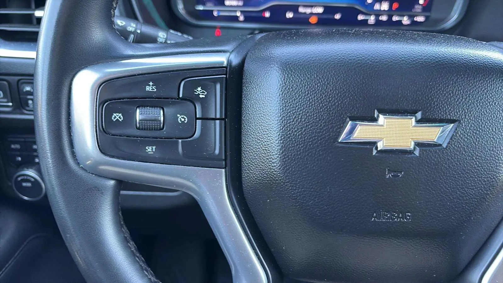 Chevrolet Tahoe photo 25