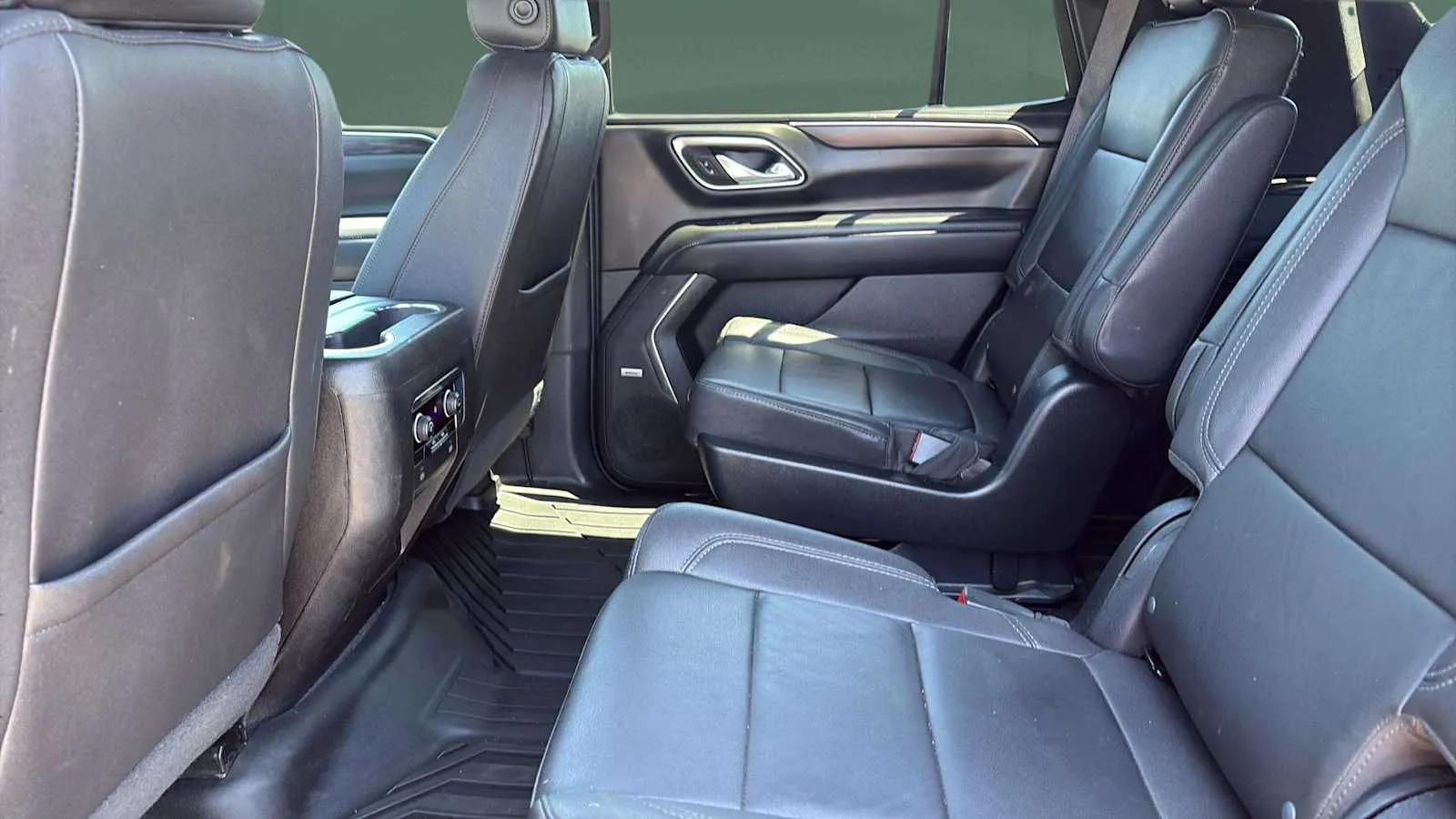 Chevrolet Tahoe photo 16