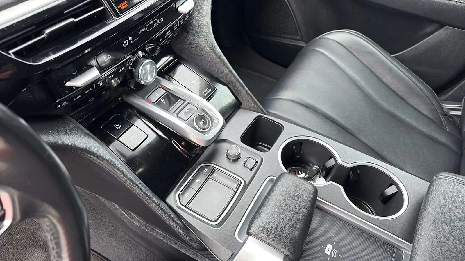 Acura MDX photo 20