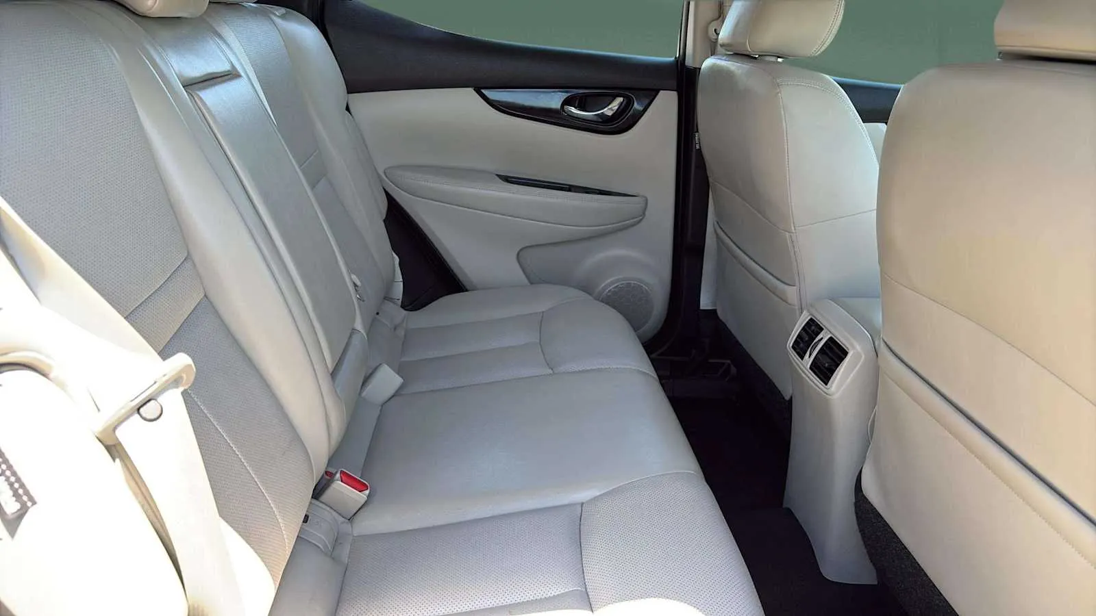 Nissan Rogue Sport photo 21
