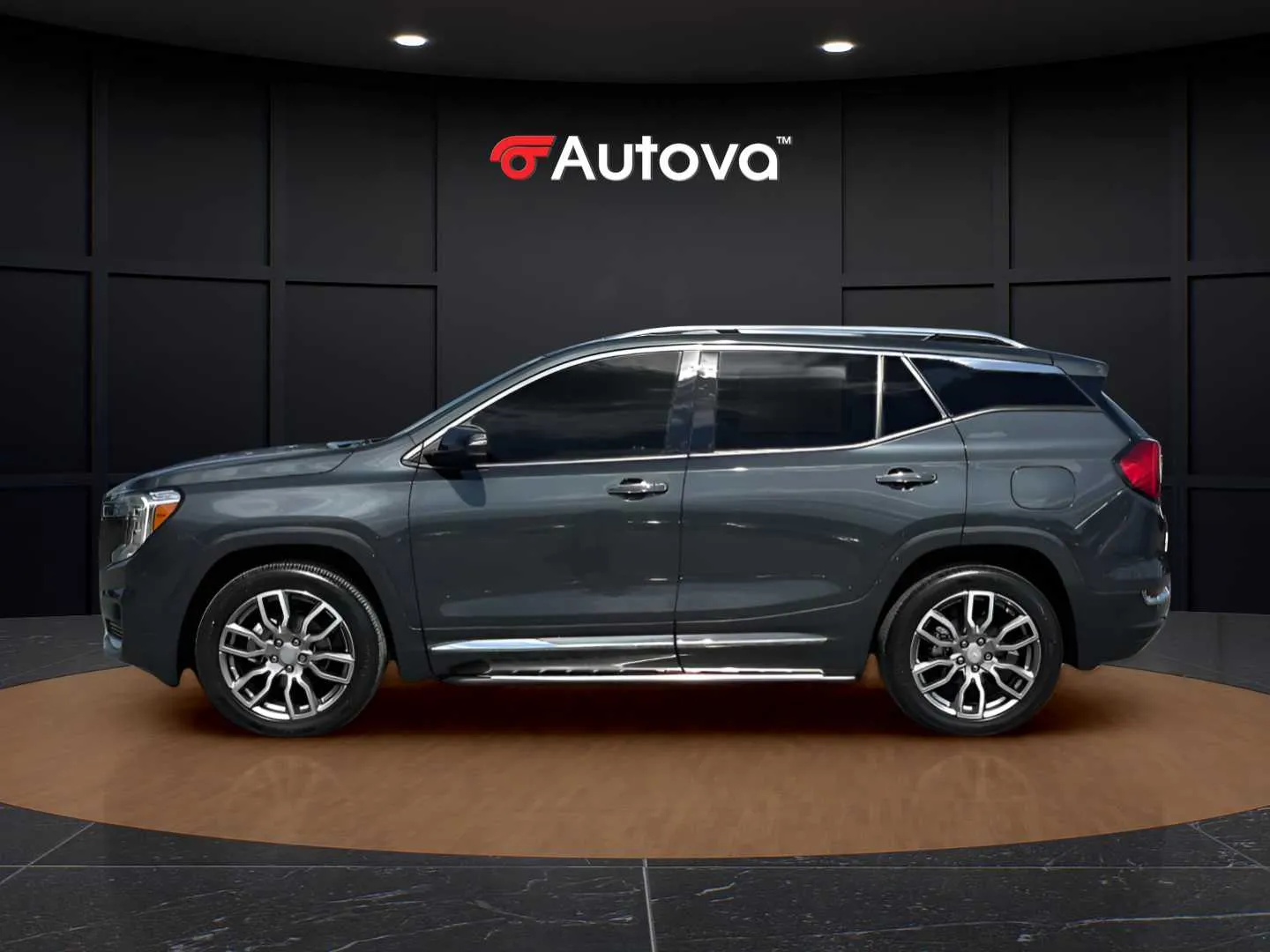 GMC Terrain photo 2