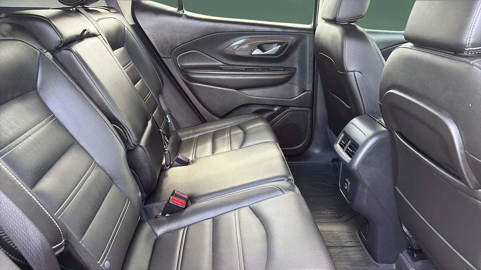 GMC Terrain photo 21