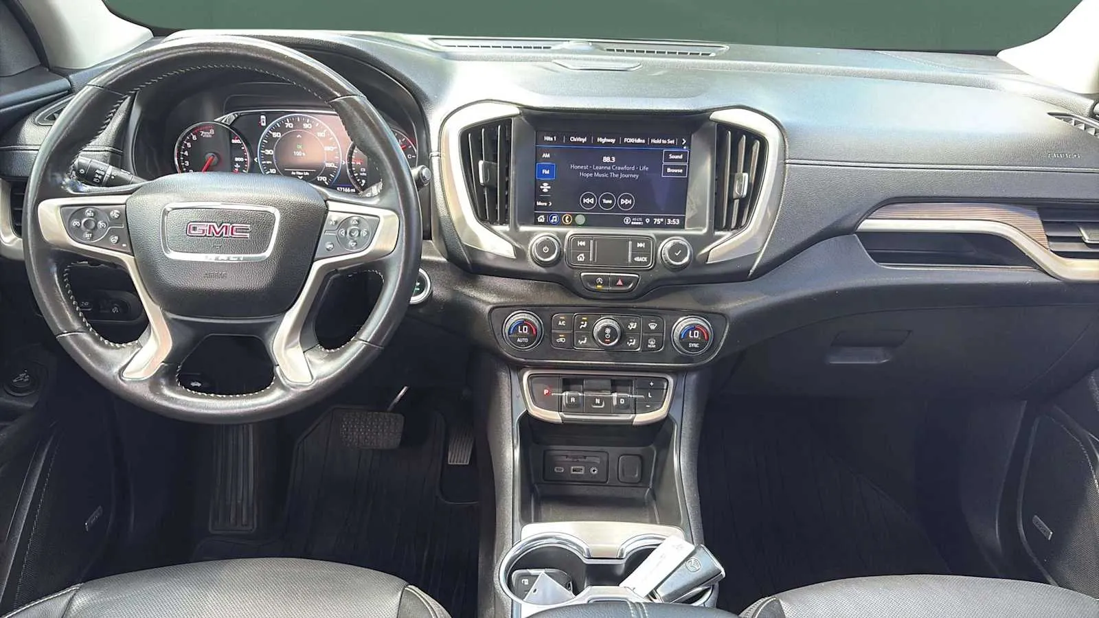 GMC Terrain photo 18