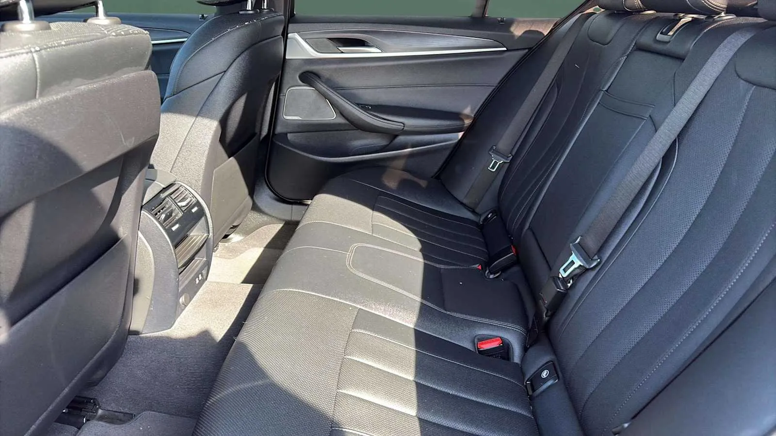 BMW 530i photo 19