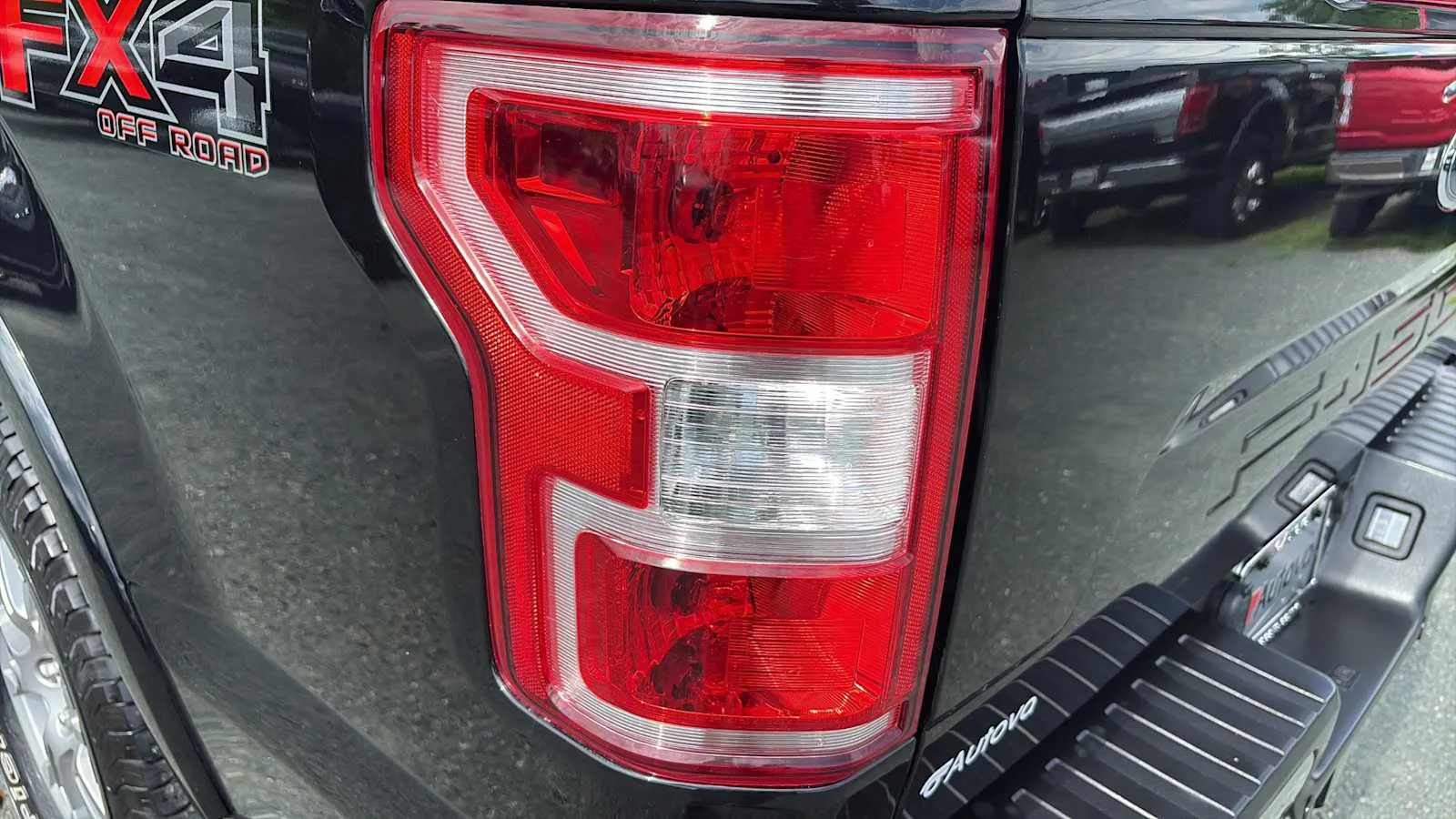 Ford F-150 photo 26