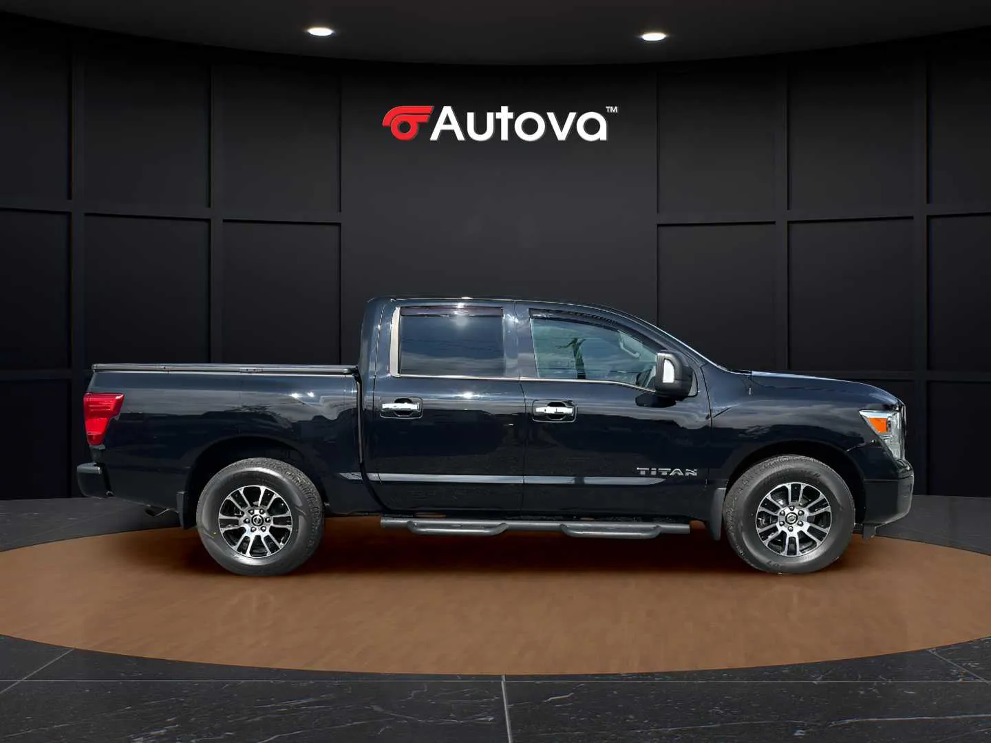 Nissan Titan photo 6