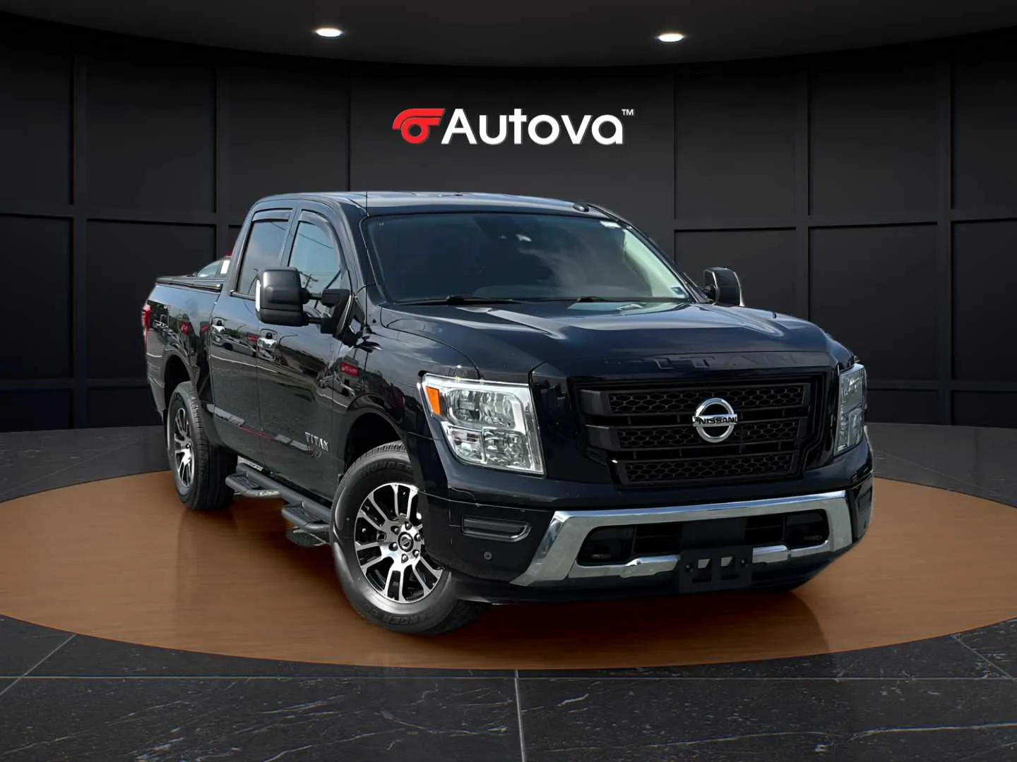 Nissan Titan photo 7
