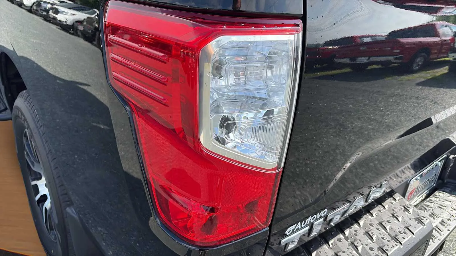 Nissan Titan photo 27