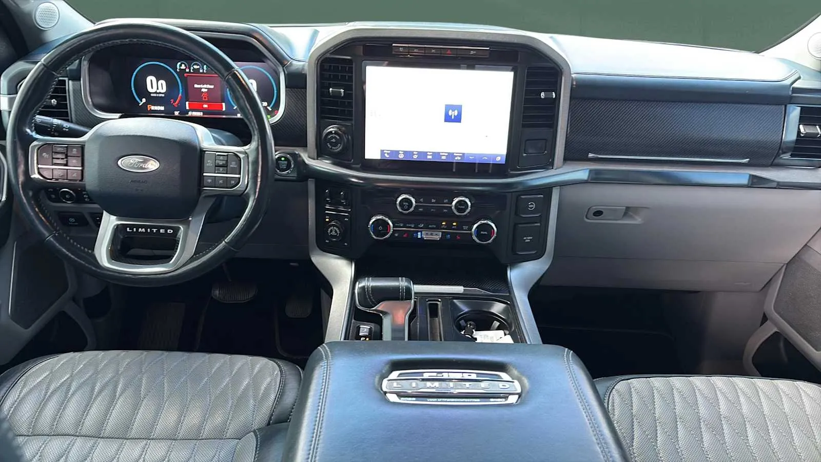 Ford F-150 photo 17