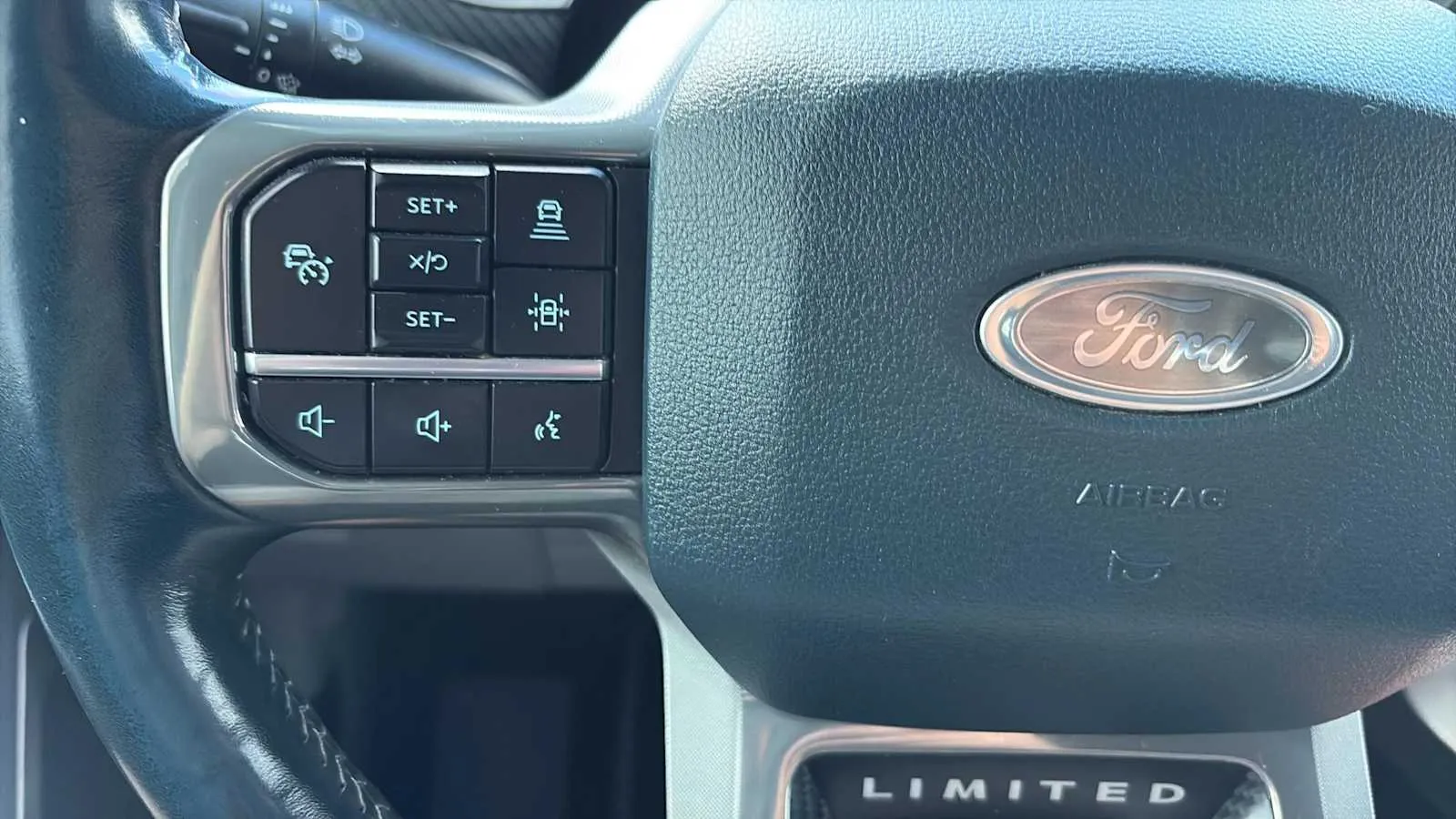 Ford F-150 photo 16