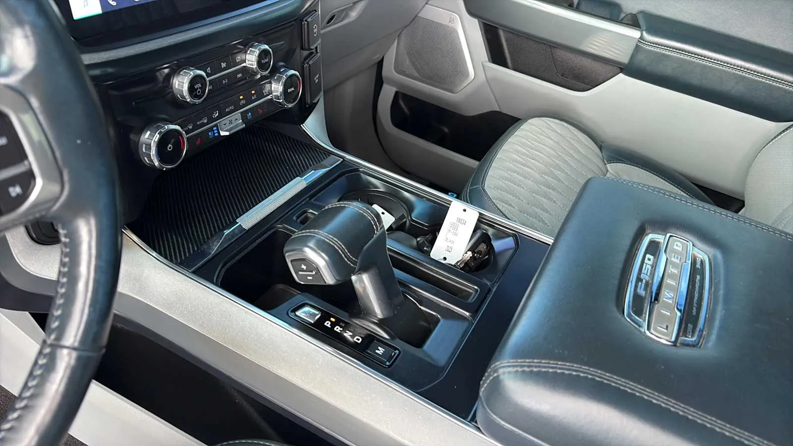Ford F-150 photo 18