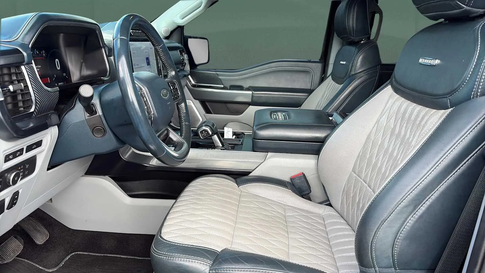 Ford F-150 photo 19