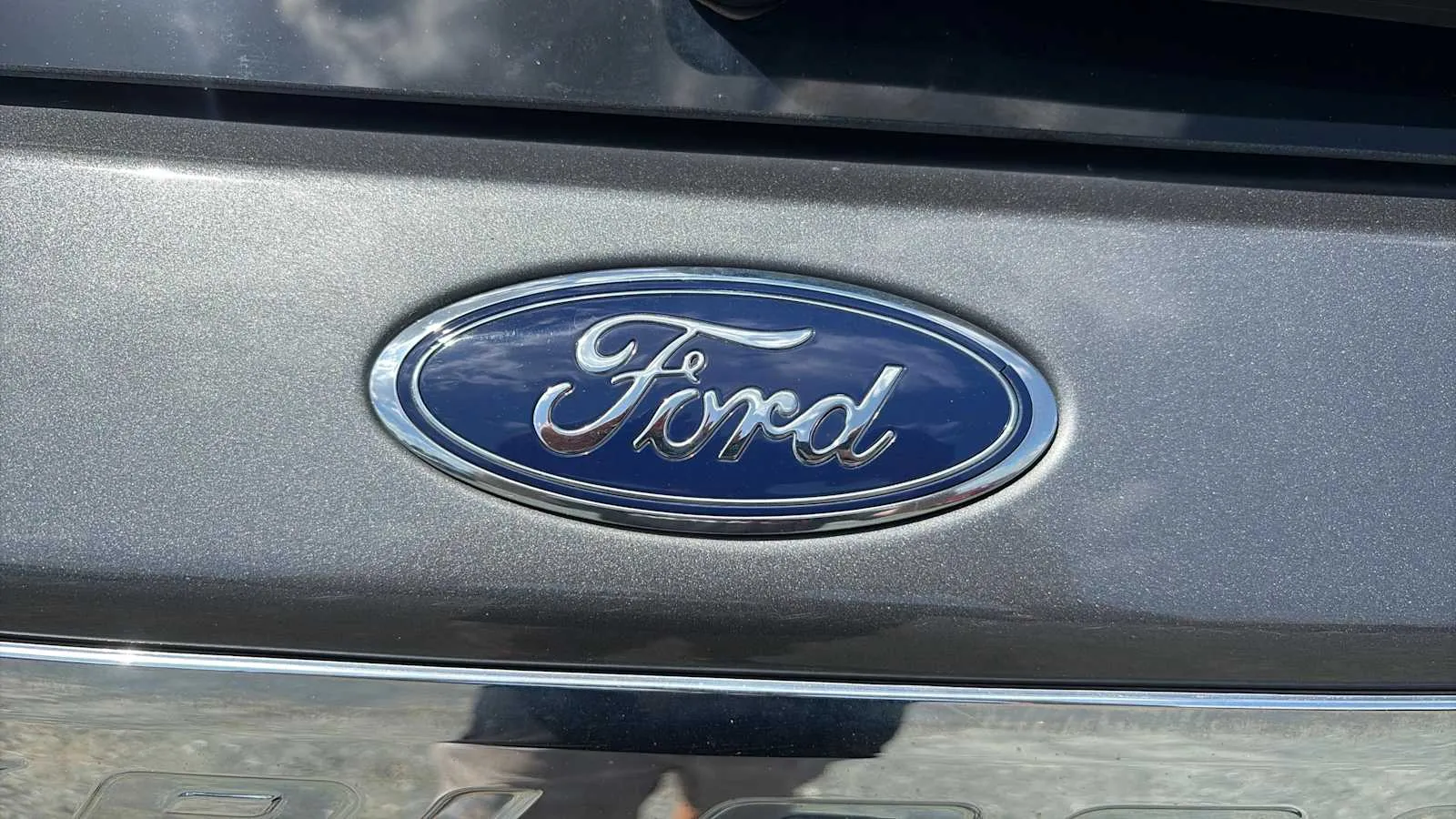 Ford Explorer photo 31