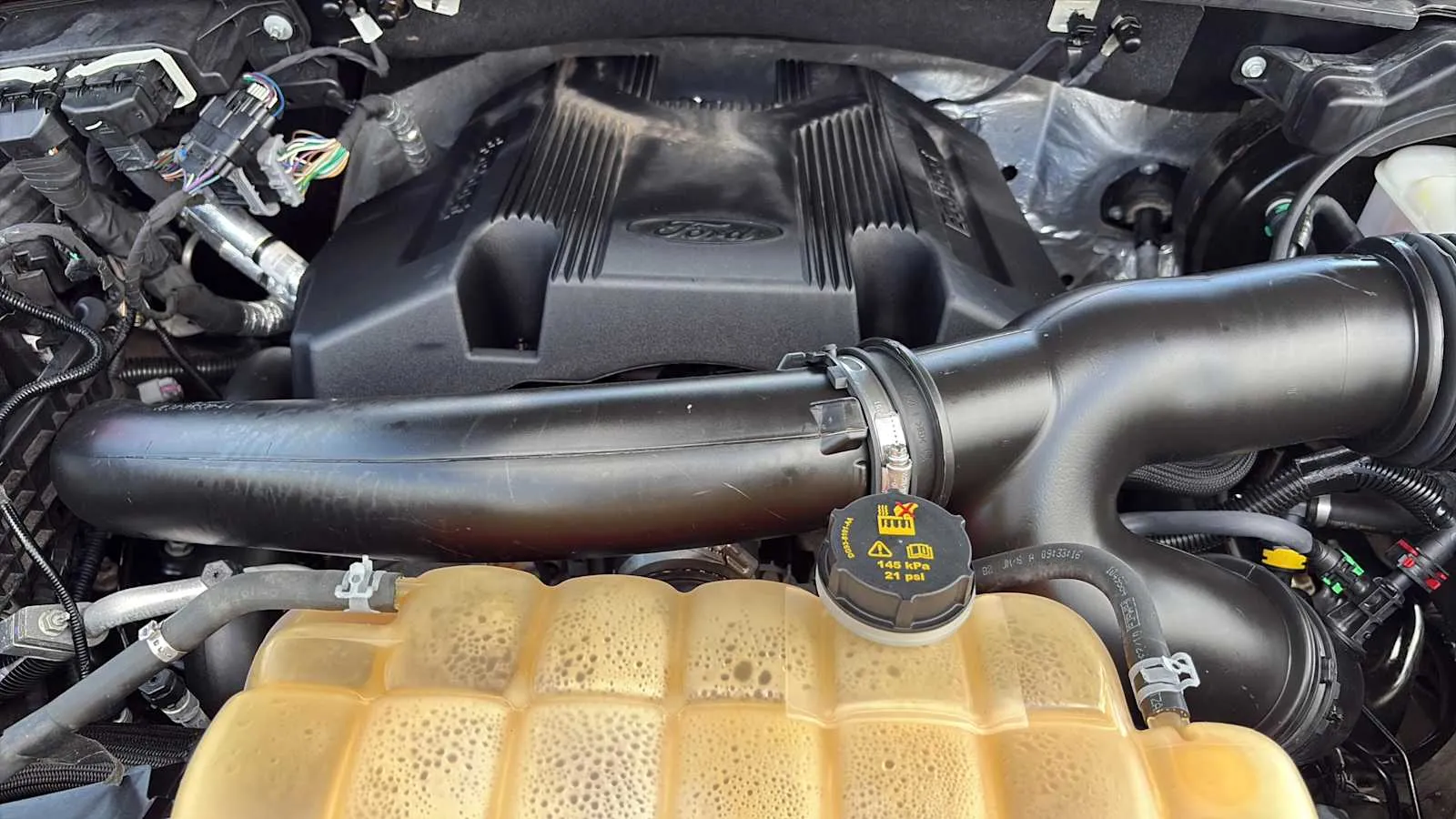 Ford F-150 photo 9
