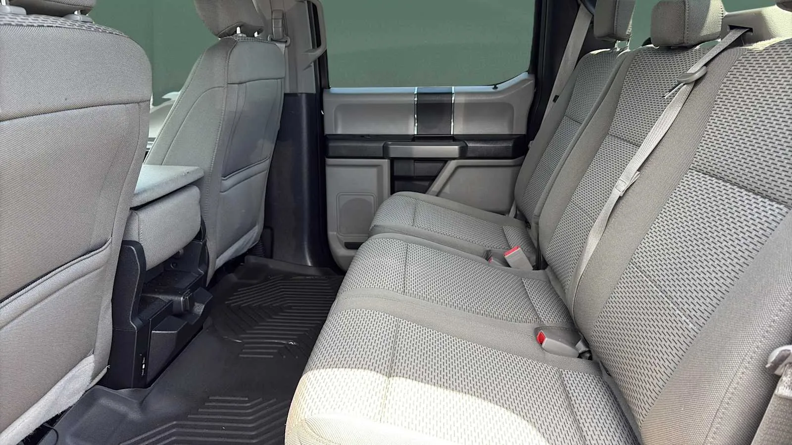 Ford F-150 photo 13