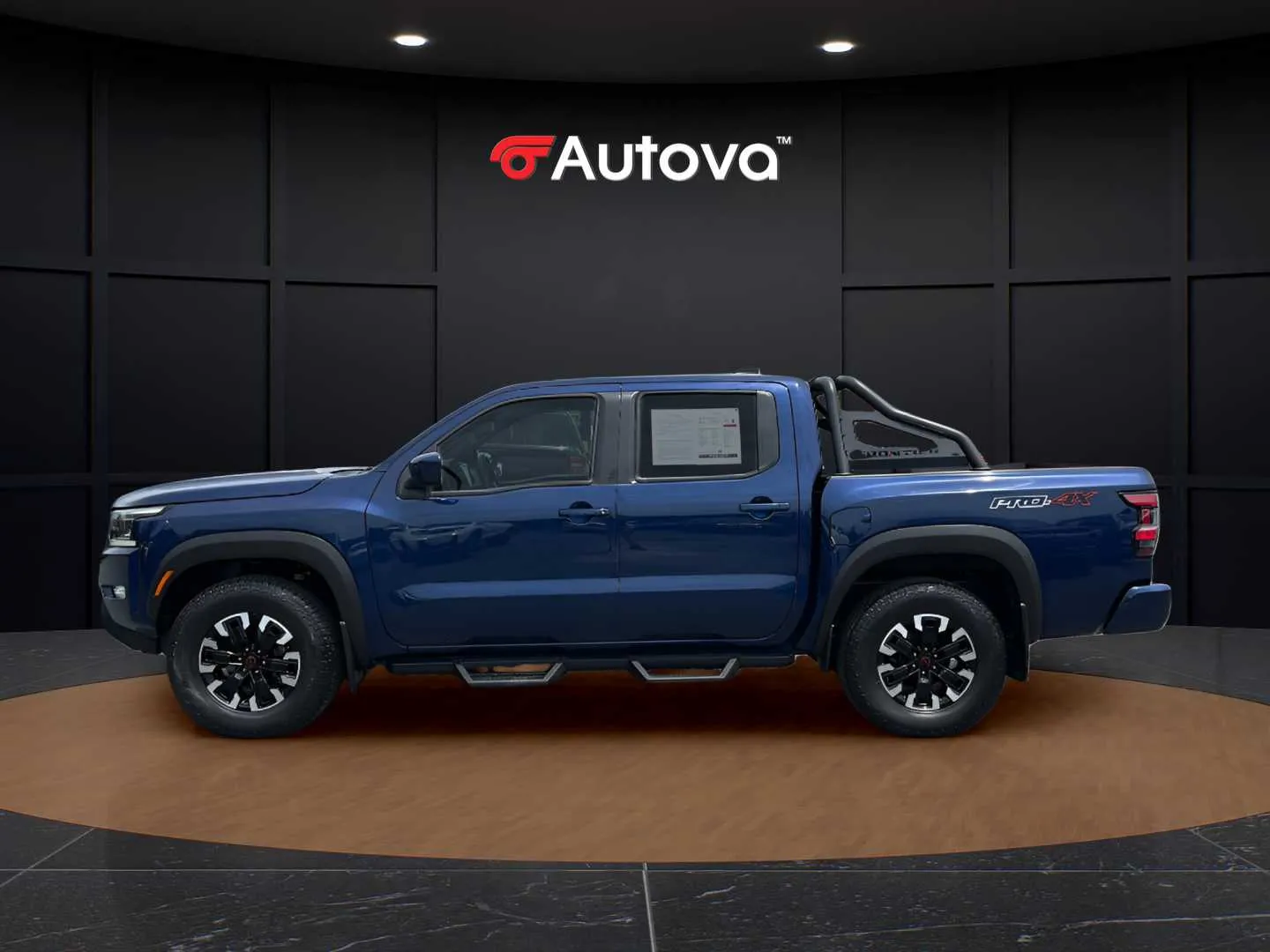 Nissan Frontier photo 2