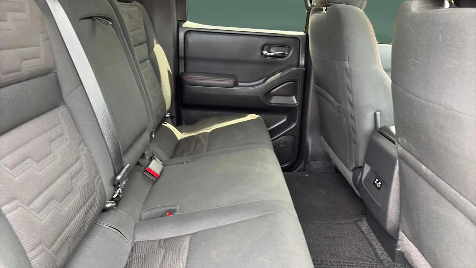 Nissan Frontier photo 25