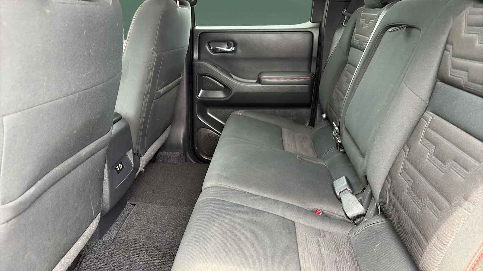 Nissan Frontier photo 17