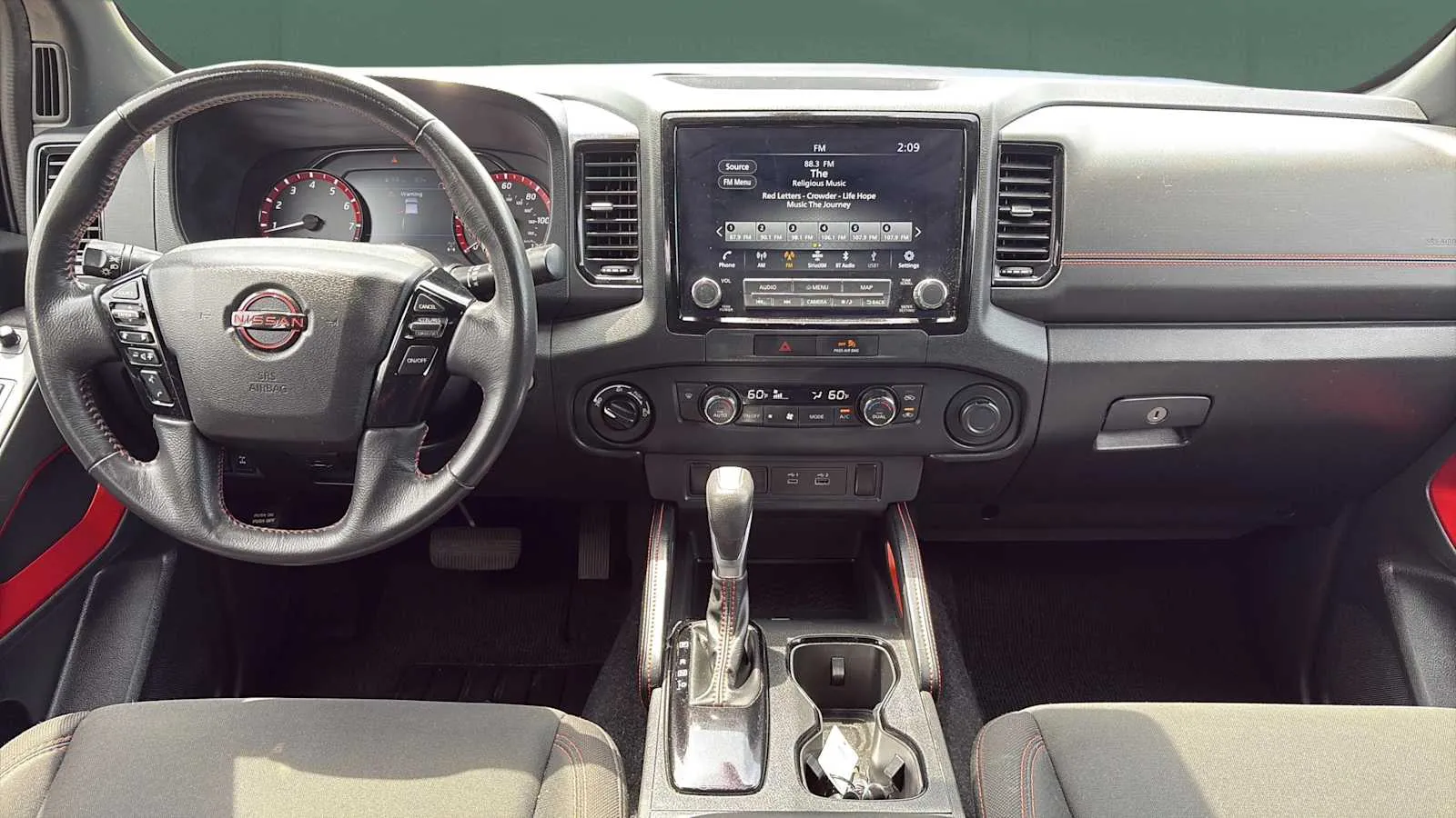 Nissan Frontier photo 11
