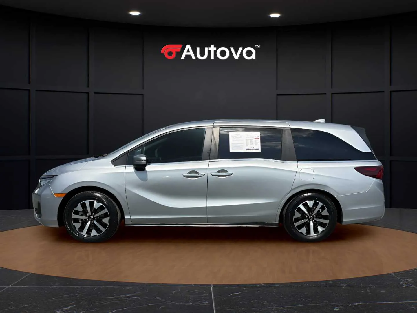 Honda Odyssey photo 2