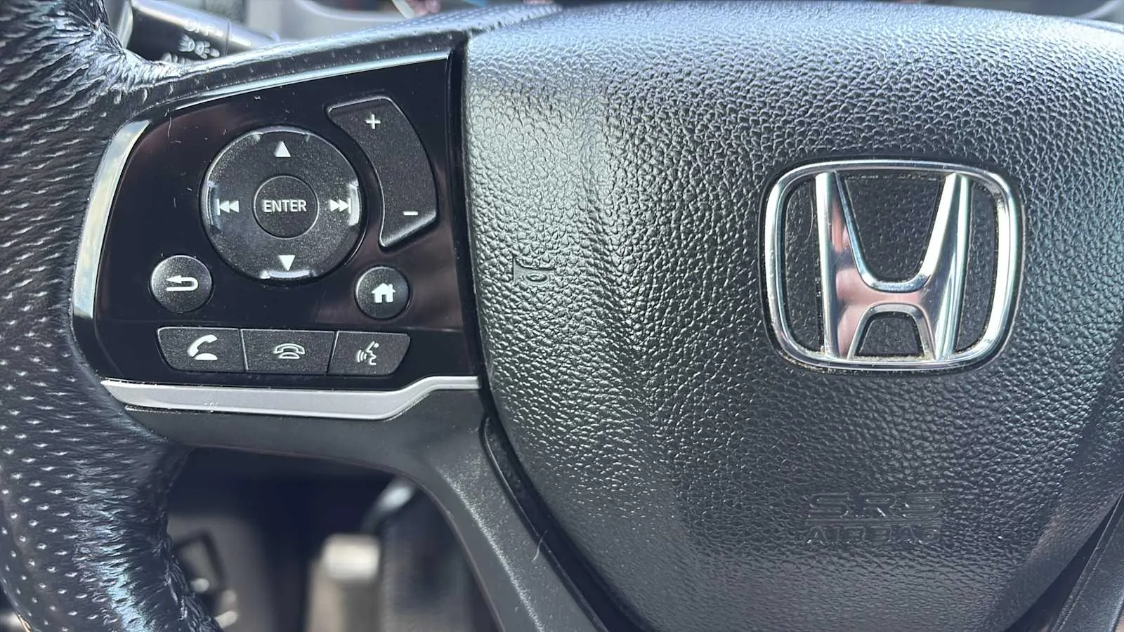 Honda Passport photo 9