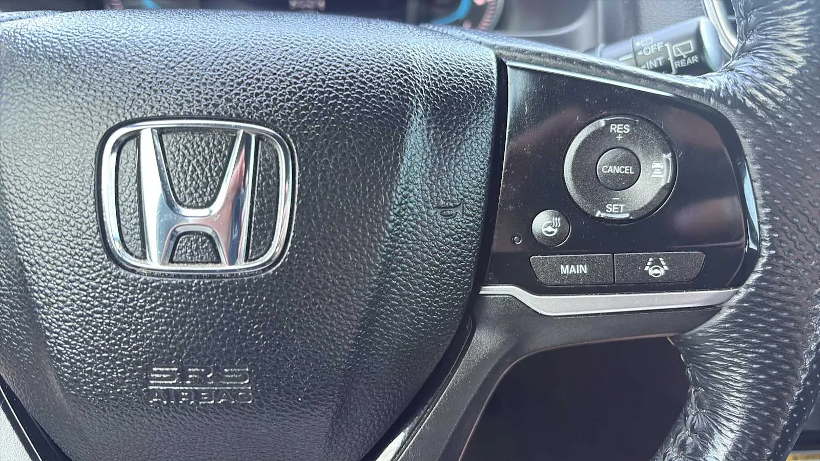 Honda Passport photo 10