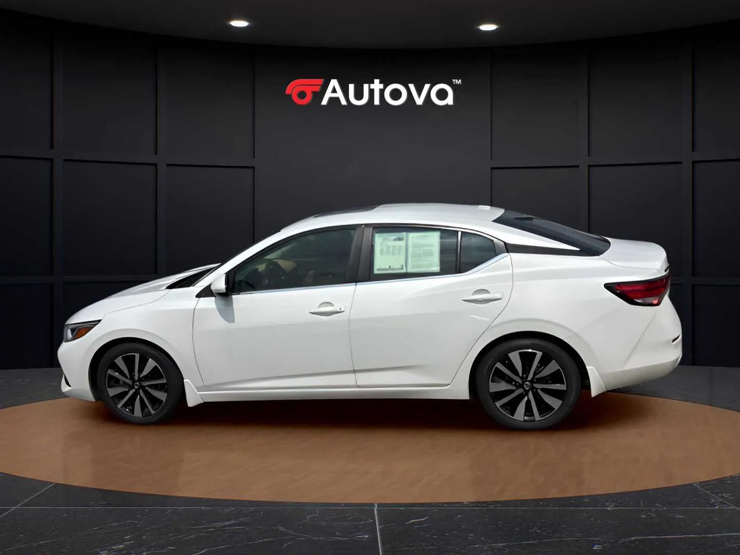 Nissan Sentra photo 2