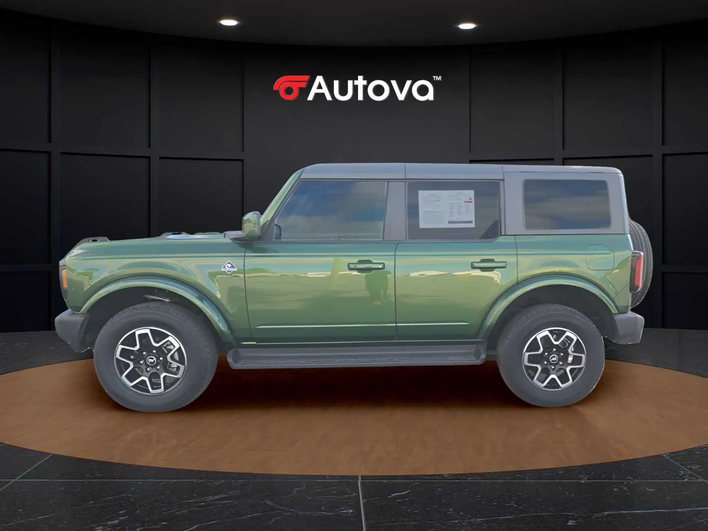 2025 Ford Bronco 4-Door Outer Banks - Photo 2
