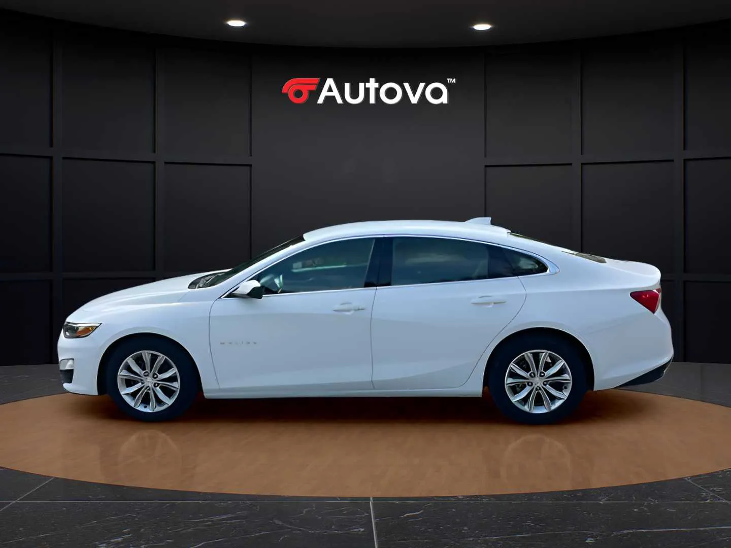 Chevrolet Malibu photo 2