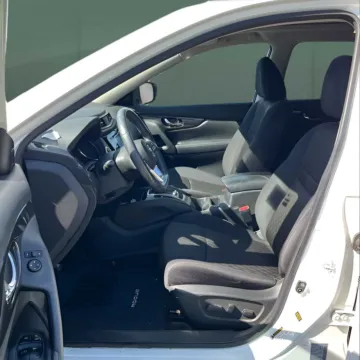 More photos of 2017 Nissan Rogue SV at Autova - Forest, VA
