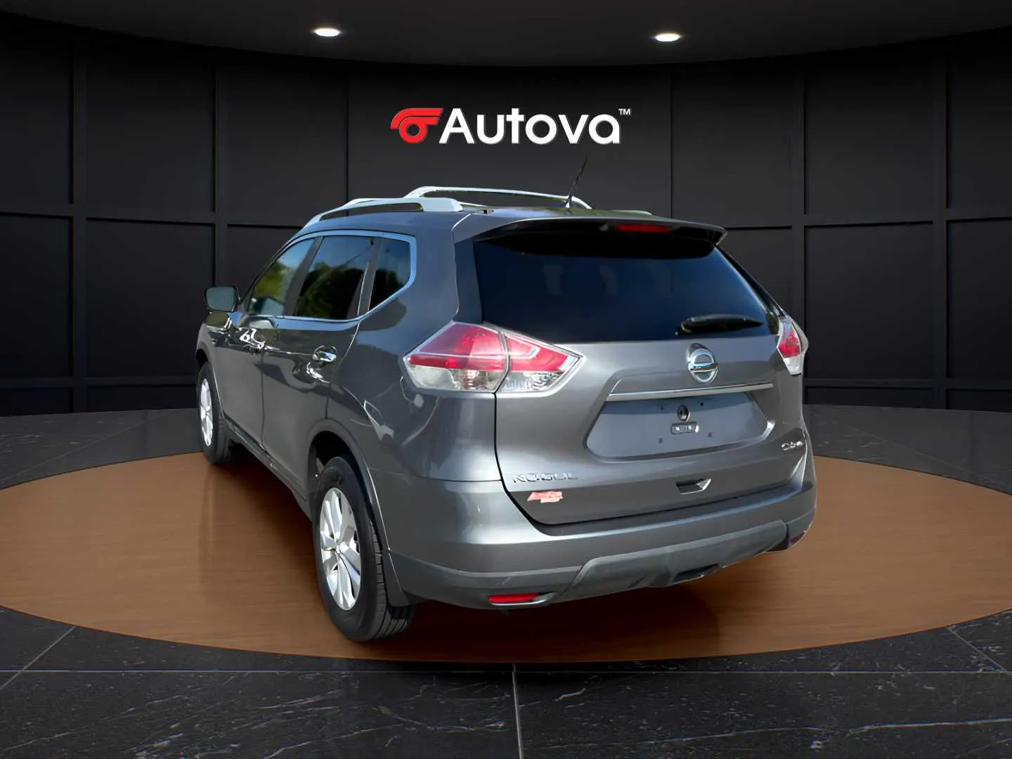 Nissan Rogue photo 2