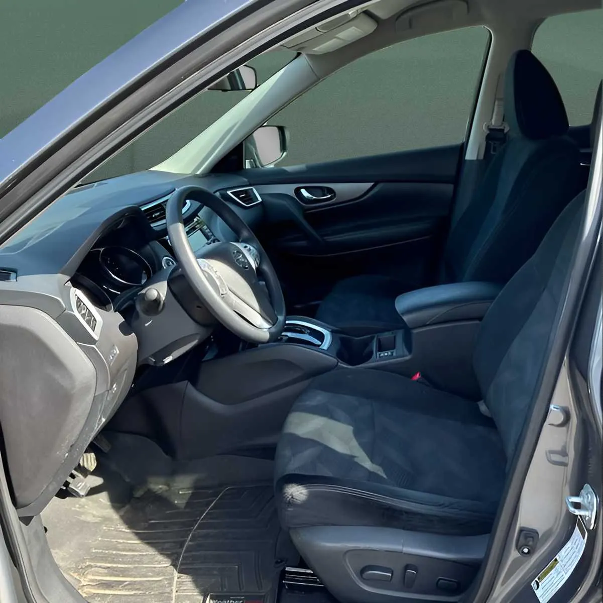 Nissan Rogue photo 5