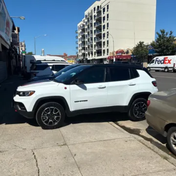 Photos of 2026 Jeep Compass Trailhawk for sale in Forest, VA at Autova - Forest
