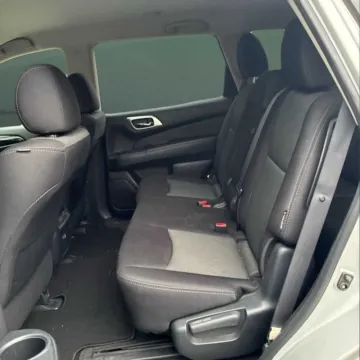 More photos of 2020 Nissan Pathfinder SV at Autova - Forest, VA