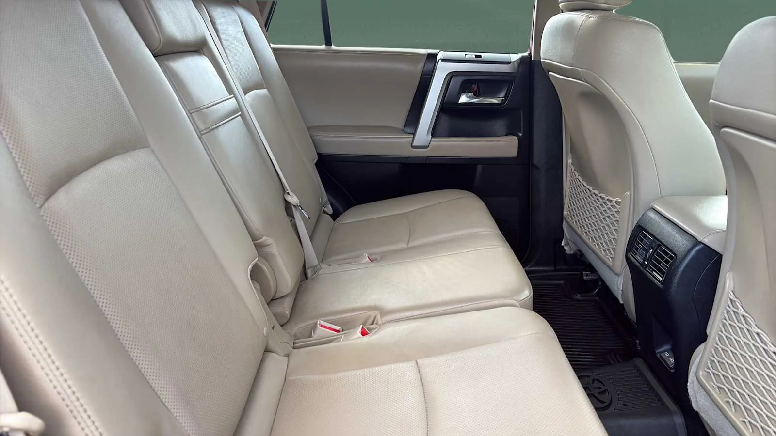 Toyota 4Runner photo 27