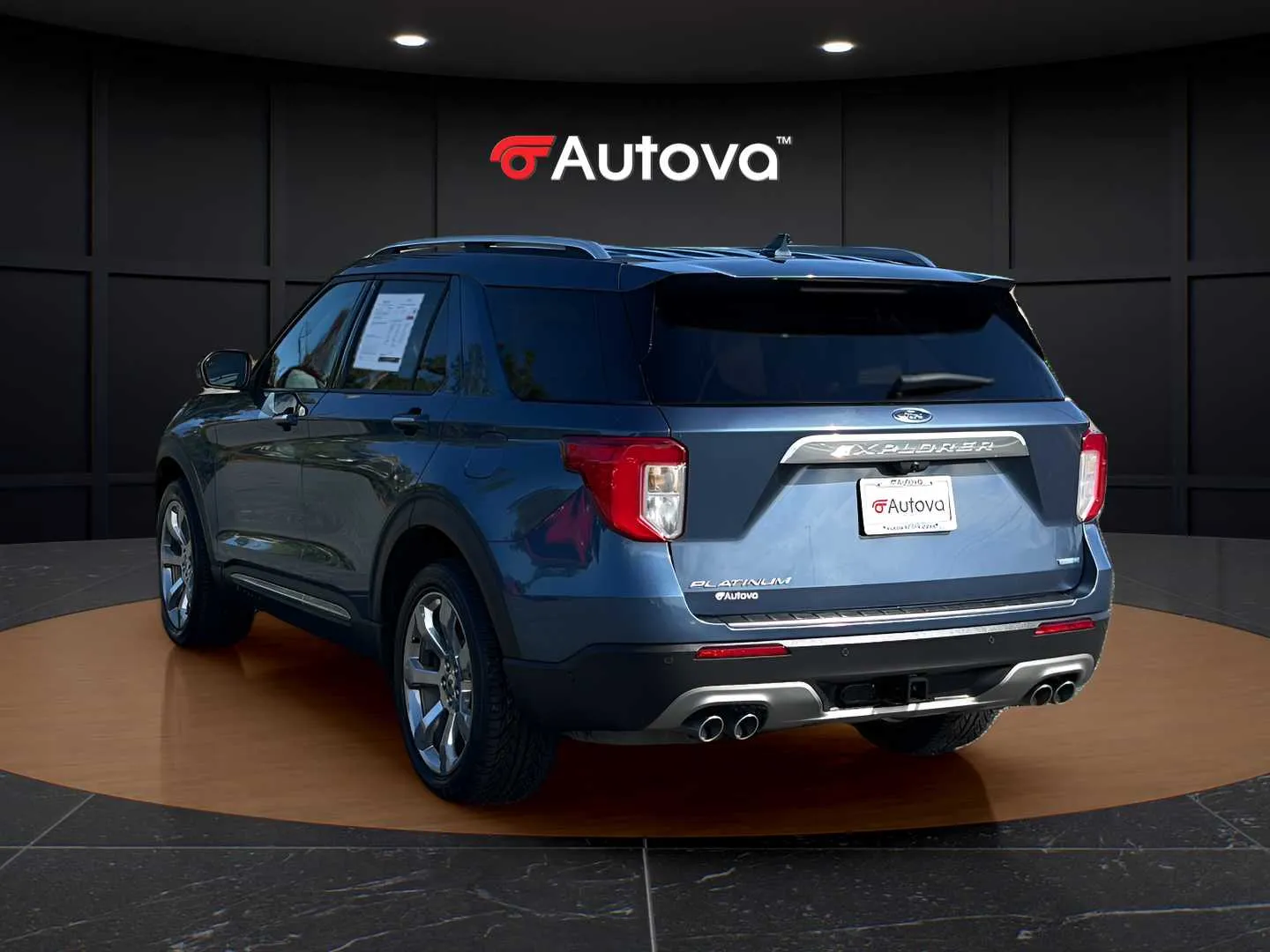 Ford Explorer photo 3