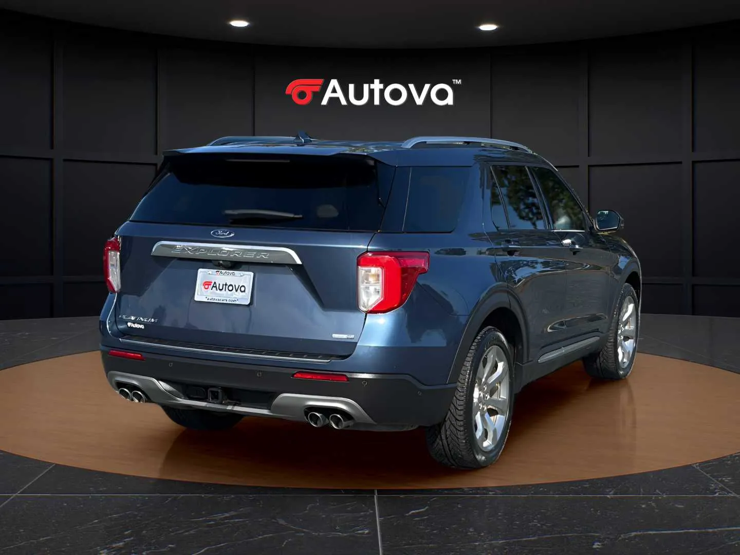 Ford Explorer photo 5