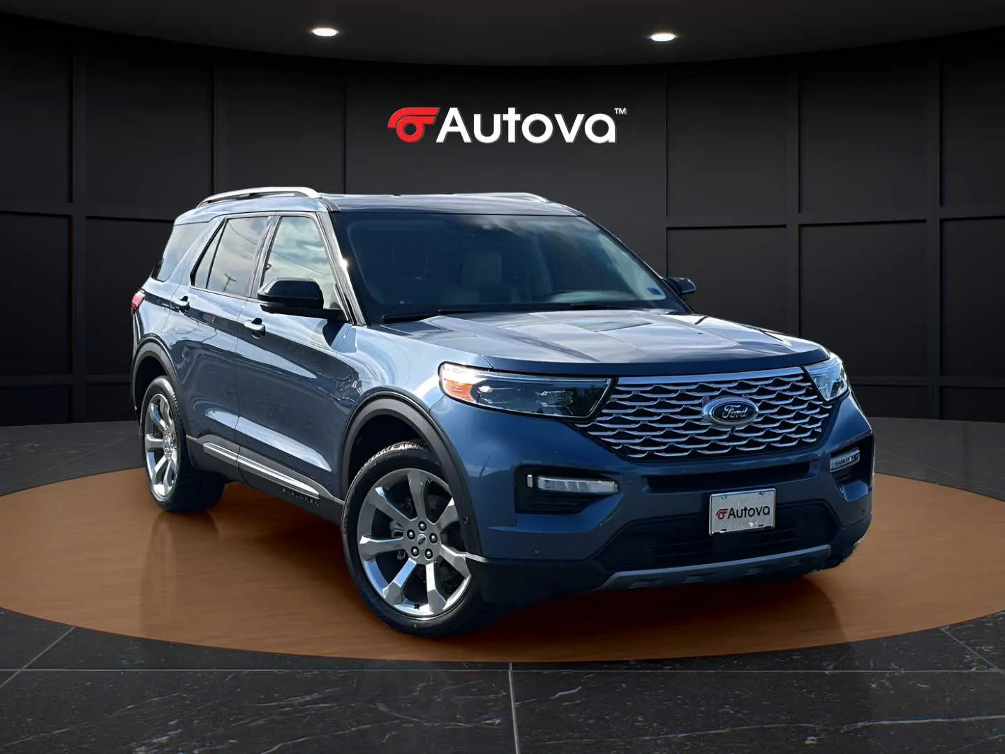 Ford Explorer photo 7