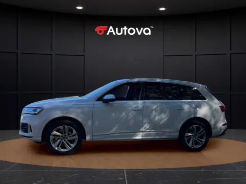 Photos of 2022 Audi Q7 Premium Plus for sale in Forest, VA at Autova - Forest